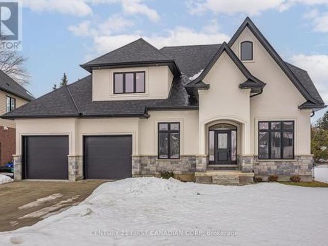 105 Aspen Circle, Thames Centre Thorndale, ON, N0M 2P0 house for sale | Listing ID X11993 | Royal LePage