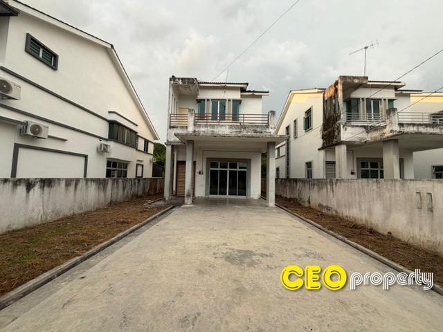 105 feet Super Long 2 Storey Bungalow at Taman Gamelan Indah for Sale