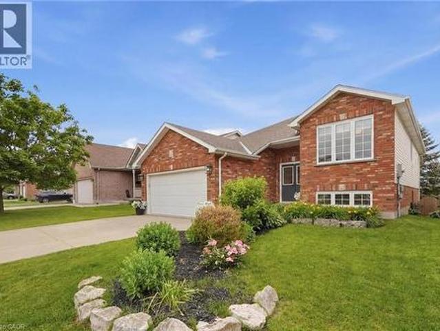 105 Harwood Road, Cambridge, ON, N1S 4R9 house for sale | Listing ID 40842 | Royal LePage