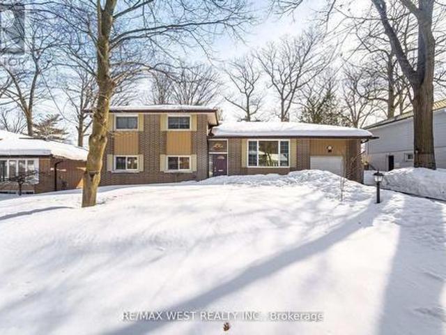 105 Shirley Avenue, Barrie, ON, L4N 1N3 house for sale | Listing ID S12039 | Royal LePage