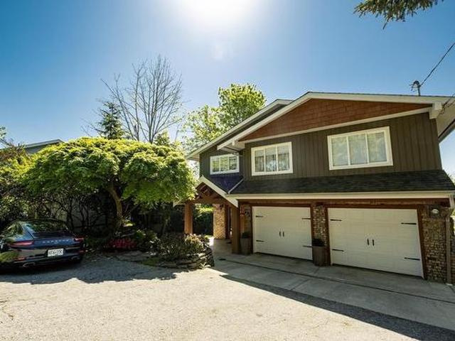 105 Wharf Road, Gibsons, BC, V0N 1V6 house for sale | Listing ID R2999 | Royal LePage
