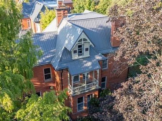 105 Vansittart Avenue, Woodstock, ON, N4S 6E5 house for sale | Listing ID 40839 | Royal LePage