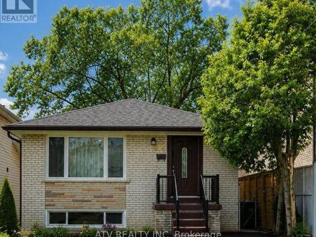 1064 Eastmount Avenue E, Mississauga, ON, L5E 1Z3 house for lease | Listing ID W13581 | Royal LePage