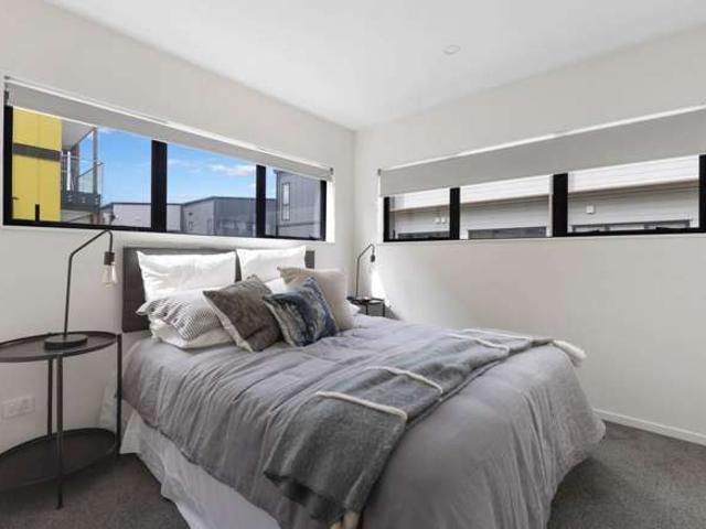106/5 Newelm Lane, Flat Bush, Manukau City