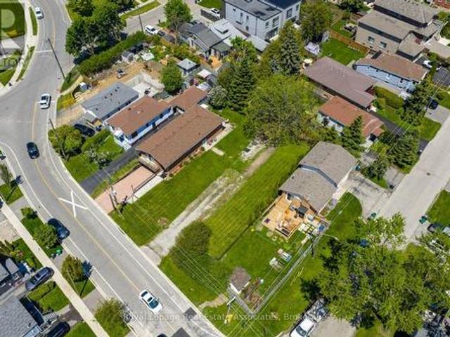 1067 Alexandra Avenue, Mississauga, ON, L5E 2A1 vacant land for sale | Listing ID W13196 | Royal LePage