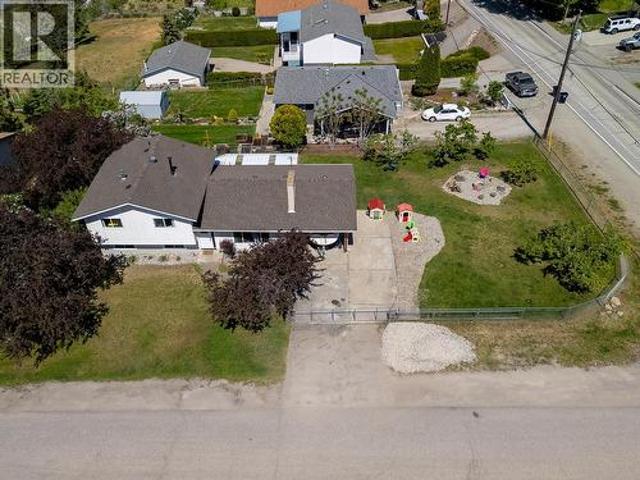 10694 Bonnie Drive, Lake Country, BC, V4V 1W1 house for sale | Listing ID 10386 | Royal LePage