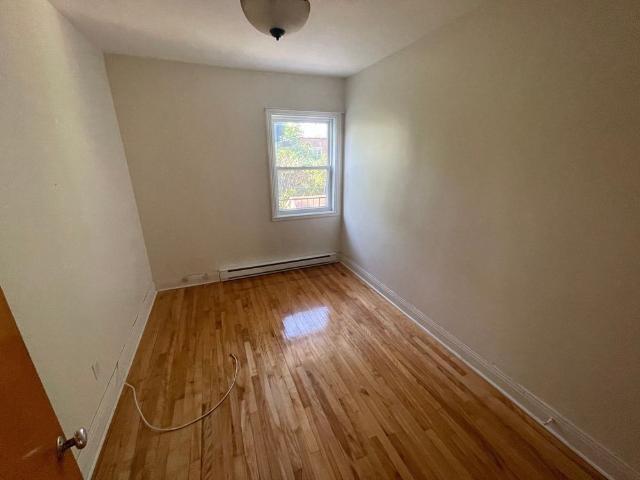 10607 Rue Waverly, Montréal Ahuntsic Cartierville, QC H3L