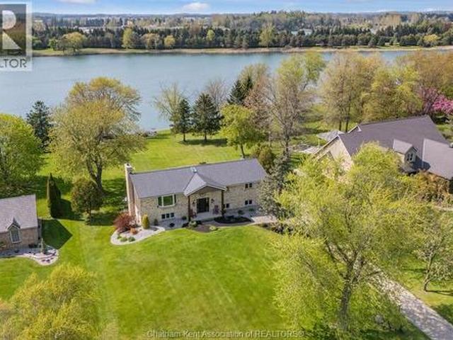 10609 Lakeview Drive, Harwich Township, ON, N7M 5J3 house for sale | Listing ID 26009 | Royal LePage