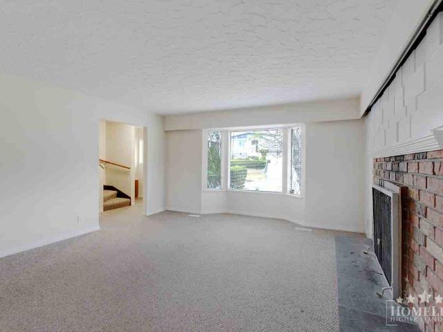 1060 Fell Ave 3 Bedroom Apartment for Rent at 1060 Fell Ave, Burnaby, BC V5B 3Y6 Parkcrest Aubrey