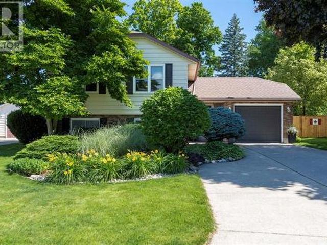 1061 Brimwood Crescent, Sarnia, ON, N7S 5E8 house for sale | Listing ID 26016 | Royal LePage