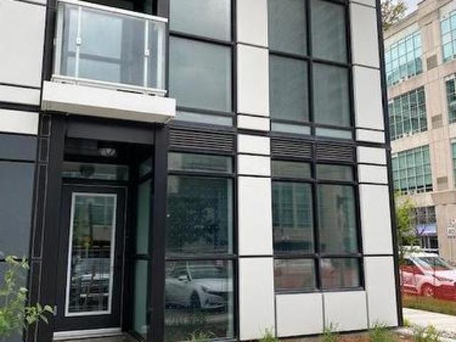 106 251 Manitoba Street, Toronto, ON, M8Y 1C9 townhouse for lease | Listing ID W13142 | Royal LePage