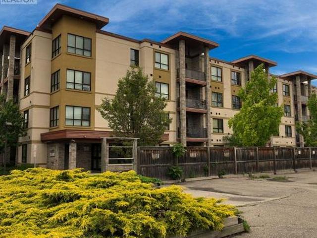 106 26 Wellington Street, St. Catharines Downtown, ON, L2R 5P8 condo for sale | Listing ID X13525 | Royal LePage