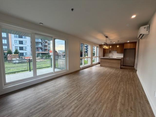 106 40 Rue Toe Blake, Vaudreuil Dorion, QC, J7V 3R6 lease for lease | Listing ID 19168 | Royal LePage