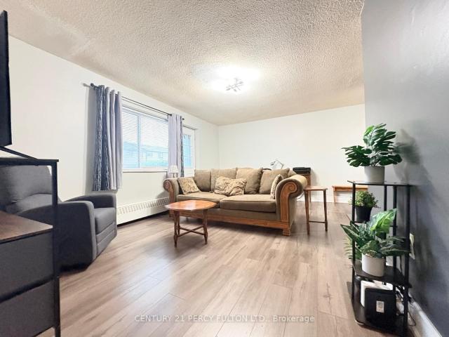 106 936 Glen Street, Oshawa | For Rent @ $2,050 | Condos. Ca