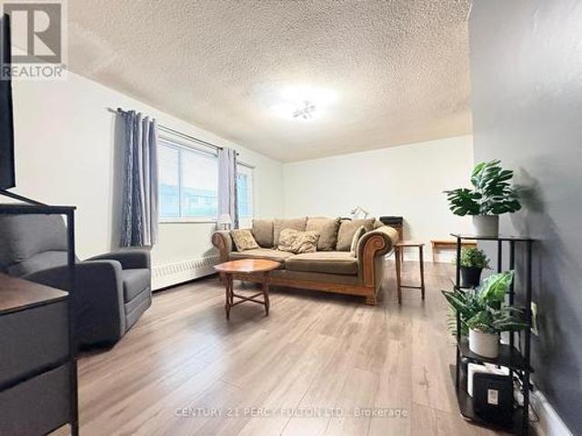 106 936 Glen Street, Oshawa, ON, L1J 5Z7 lease for lease | Listing ID E13449 | Royal LePage