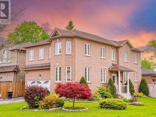 106 Craggview Drive, Toronto, ON, M1E 2L8 house for sale | Listing ID E12220 | Royal LePage