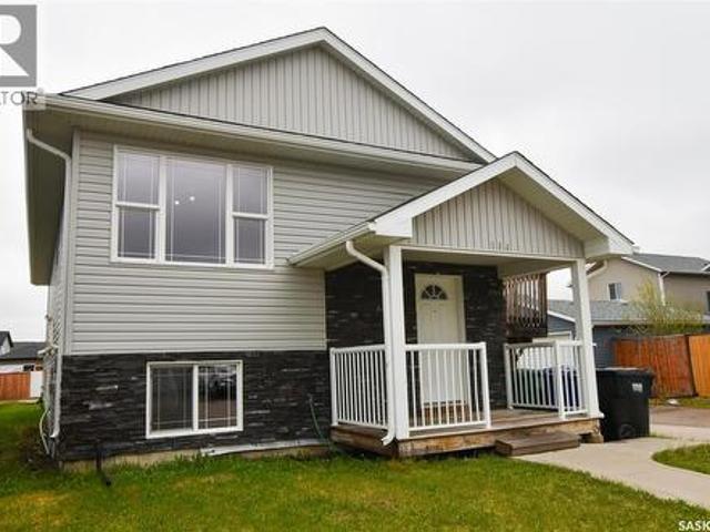 106 Geary Crescent, Saskatoon, SK, S7R 0B8 house for sale | Listing ID SK036325 | Royal LePage