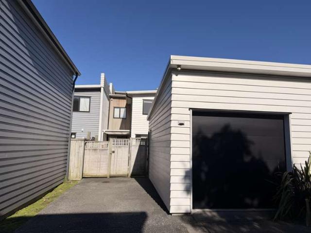 106 Hobsonville Point Road, Hobsonville, Waitakere City