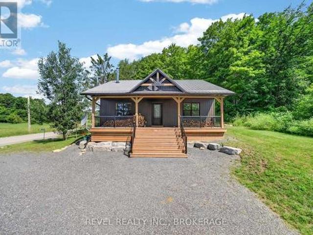 106 Long Point Road, Leeds And The Thousand Islands, ON, K0E 1N0 house for sale | Listing ID X13589 | Royal LePage