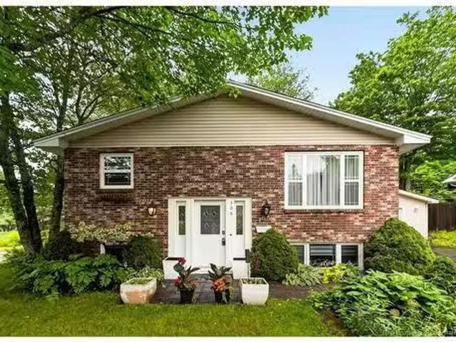 106 Neville St, Moncton, NB, E1A 5J7 house for sale Listing.