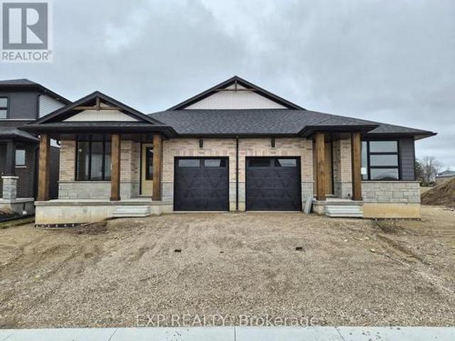 106 Thackeray Way, Minto, ON, N0G 1Z0 house for sale | Listing ID X12956 | Royal LePage