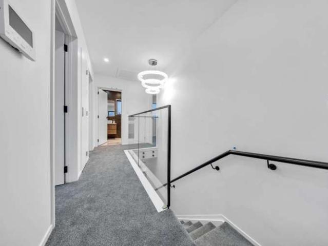 106B Edgewater Drive, Pakuranga, Manukau City