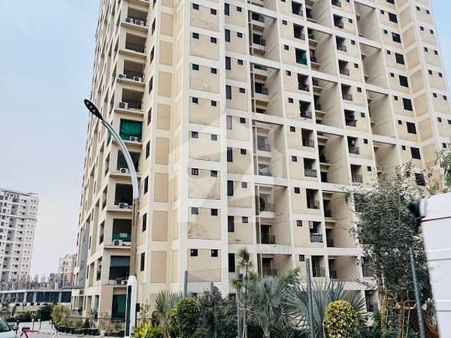 1074 Square Feet Flat Up For Sale In Defence Executive Apartments