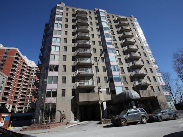 1077 Rue St Mathieu Montréal Ville Marie, QC H3H
