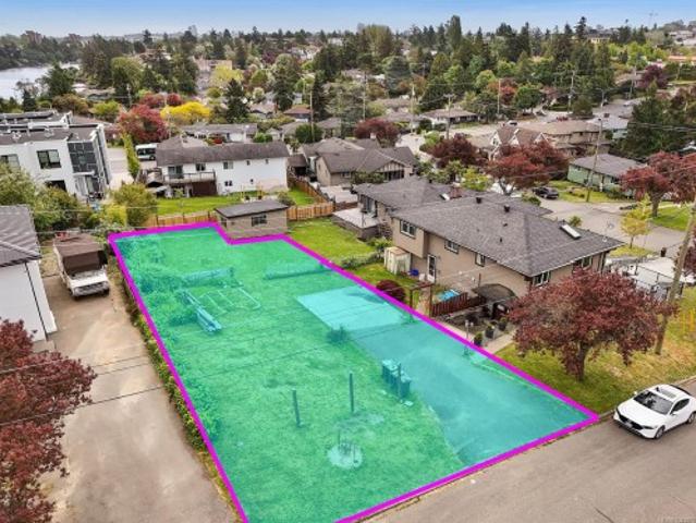 1079 Gosper Cres, Esquimalt, BC, V9A 4J2 vacant land for sale | Listing ID 1043 | Royal LePage