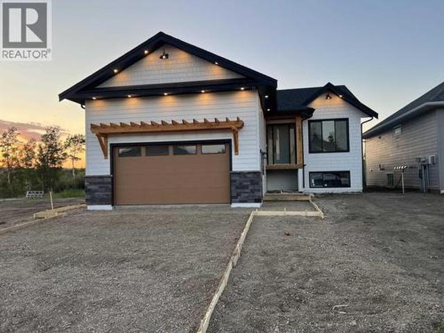 10712 A Avenue, Fort St. John, BC, V1J 0S1 house for sale | Listing ID R3138 | Royal LePage
