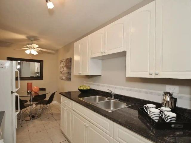 10725 109 St NW 2 Bedroom Apartment for Rent at 10725 109 St Nw, Edmonton, AB T5H 3B8 Central McDougall