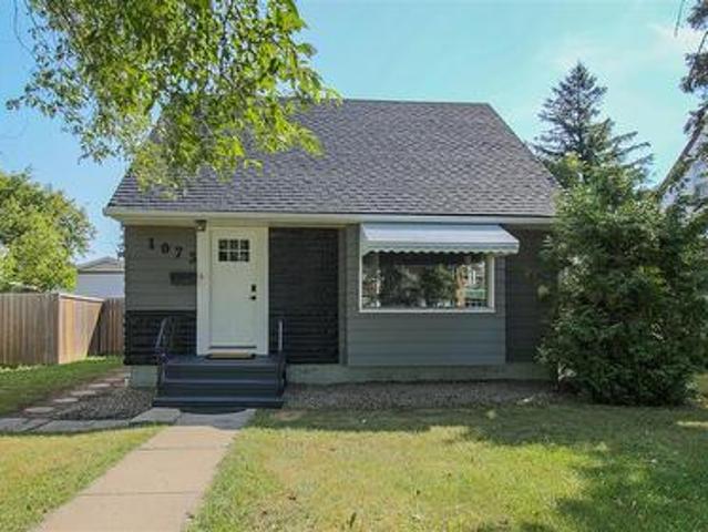 1073 Mcintosh Street, Regina, SK, S4T 5B8 house for sale | Listing ID SK046884 | Royal LePage