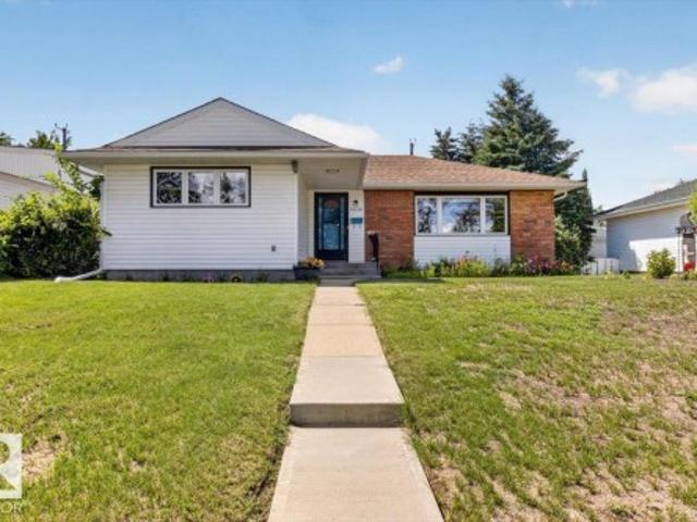 1073 Street, Edmonton, AB, T6A 2B5 house for sale | Listing ID E4497 | Royal LePage