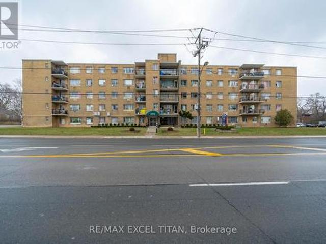 107 2 Bathurst Street, Toronto, ON, M6H 3A8 lease for lease | Listing ID C13506 | Royal LePage