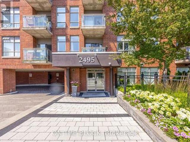107 2 Dundas Street W, Toronto, ON, M6P 1X4 condo for sale | Listing ID W13559 | Royal LePage