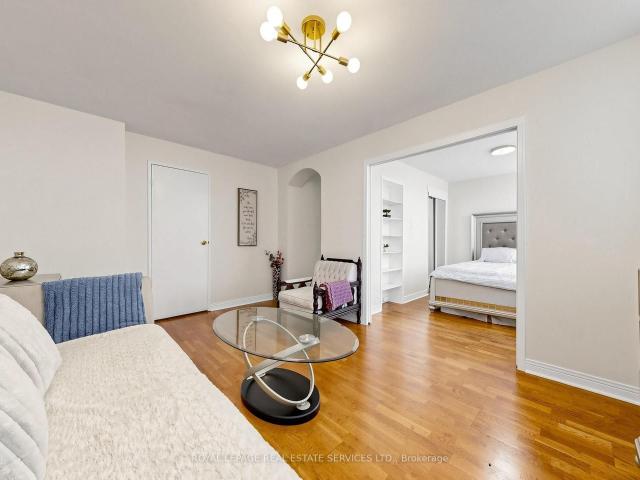 107 580 Christie Street in Toronto: Wychwood Condo Apartment for lease Toronto C02: MLS®# C13660622