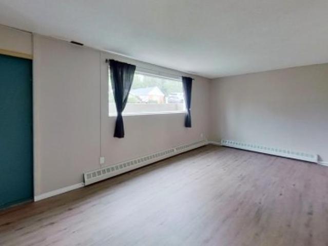 107 Chetamon, Hinton, AB, T7V 1G5 house for lease | Listing ID A2316 | Royal LePage