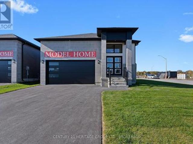 107 Creighton Drive, Loyalist Lennox And Addington South, ON, K0H 2H0 house for sale | Listing ID X11932 | Royal LePage