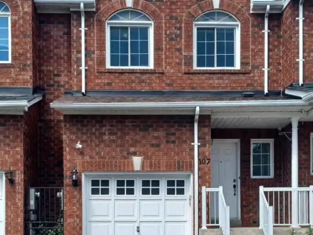 107 DOOLEY CRESCENT