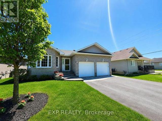 107 Ferrara Drive, Smiths Falls, ON, K7A 0A2 house for sale | Listing ID X13159 | Royal LePage