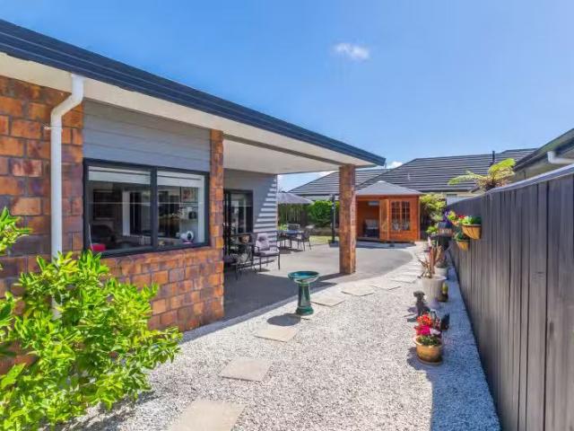 107 Regent Drive, Paraparaumu Beach, Kapiti Coast
