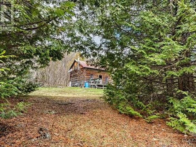 1084C Swaugers Lake Road, Frontenac North, ON, K0H 1C0 house for sale | Listing ID X9521 | Royal LePage
