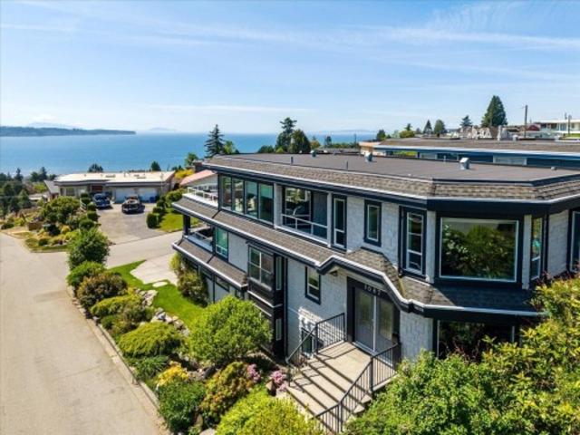 1087 Finlay Street, White Rock, BC, V4B 4K7 house for sale | Listing ID R3135 | Royal LePage