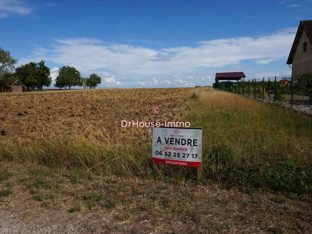 10800 VILLEMEREUIL: TERRAIN A BATIR 2919 m²