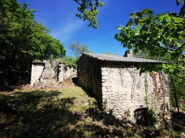 10809 FERME