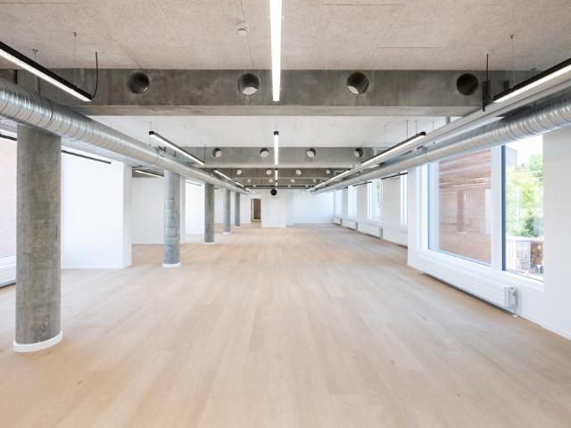 1080 m² istandsat lejemål