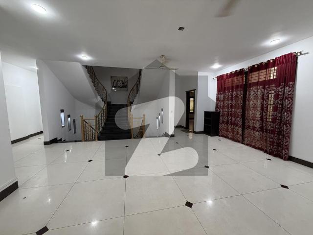 1080 Sq yards House For Sale / Chance Deal Reasonable Price DHA Phase 5