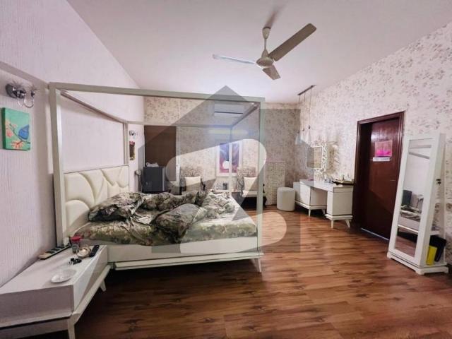 1080 Yards Well Maintained Double Unit Bungalow For Sale DHA Phase 5, Karachi DHA Phase 5