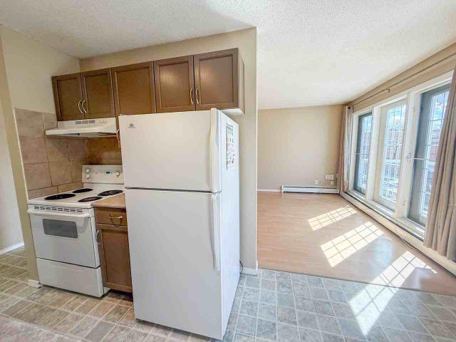 10815 83 Avenue NW 2 Bedroom Apartment for Rent at 10815 83 Ave Nw, Edmonton, AB T6E 2E6 Garneau