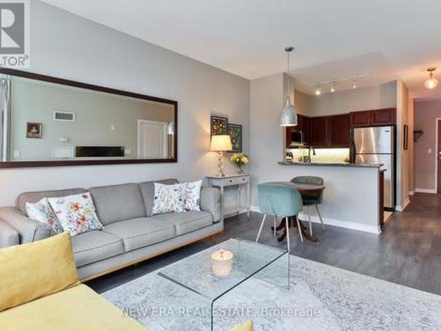 108 3 Bathurst Street, Toronto, ON, M3H 6C5 condo for sale | Listing ID C12017 | Royal LePage